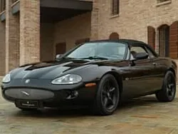 Noir Utilisé 2006 Jaguar XK8 Cabriolet | 30 000 €