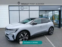 Gris Utilisé 2023 Renault Mégane Techno Berline | 27 999 € (Prix juste)