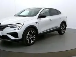 Blanc Utilisé 2024 Renault Arkana Techno SUV | 26 990 € (Prix juste)