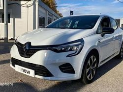 Blanc Occasion 2022 Renault Clio V LIMITED Berline | 14 499 € (Prix juste)