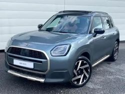 Smokey green Utilisé 2024 Mini Countryman Favoured SUV | 38 490 €