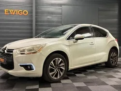 Blanc Utilisé 2012 DS Automobiles DS4 Chic Berline | 7 990 €