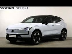 Bleu nuage métal/toit noir Utilisé 2024 Volvo EX30 Plus SUV | 32 900 € (Prix juste)