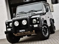 Gris Utilisé 2015 Land Rover Defender Adventure SUV | 57 950 €