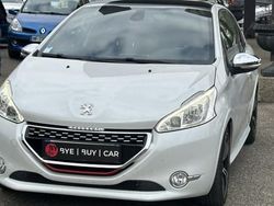 Blanc Utilisé 2014 Peugeot 208 GTi Citadine | 11 990 € (Prix cher)