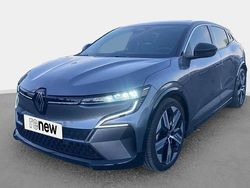 Gris Utilisé 2022 Renault Mégane Iconic Berline | 22 999 € (Super prix)
