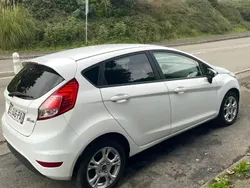 Blanc Utilisé 2017 Ford Fiesta S Citadine | 4 000 €