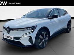 Blanc Utilisé 2022 Renault Mégane Techno Berline | 25 990 € (Prix juste)