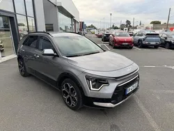 Gris Utilisé 2024 Kia Niro Premium SUV | 26 490 € (Bon prix)
