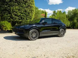 Noir Utilisé 2021 Porsche Cayenne SUV | 71 990 € (Prix juste)