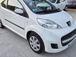 Blanc Utilisé 2010 Peugeot 107 Citadine | 3 990 € (Super prix)