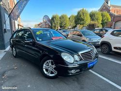 Noir Utilisé 2006 Mercedes E220 Avantgarde Break | 4 990 €