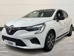 Blanc Utilisé 2023 Renault Clio V Equilibre Berline | 13 799 € (Prix juste)