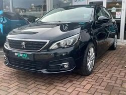 Noir perla nera Utilisé 2021 Peugeot 308 Business-Line Berline | 15 989 € (Bon prix)