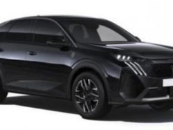 Gris Utilisé 2025 Peugeot 3008 GT SUV | 32 490 €
