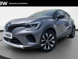 Gris Utilisé 2023 Renault Captur Evolution SUV | 18 590 € (Prix juste)