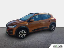 Orange Utilisé 2022 Dacia Sandero Comfort Citadine | 13 990 € (Prix juste)