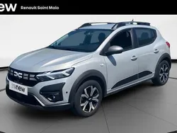 Gris Utilisé 2023 Dacia Sandero Expression Citadine | 15 490 € (Prix juste)