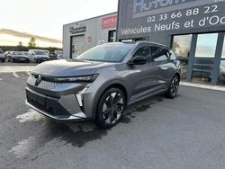 Gris Nouvelle 2025 Renault Scénic Techno Monospace | 34 990 €