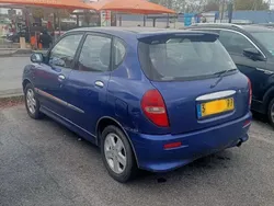 Bleu Utilisé 2002 Daihatsu Sirion Citadine | 1 500 €