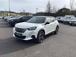 Blanc Utilisé 2021 Peugeot e-2008 Allure SUV | 16 790 € (Prix juste)