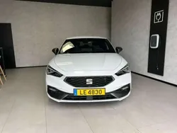 Blanc Utilisé 2024 Seat Leon FR Berline | 31 900 € (Prix cher)