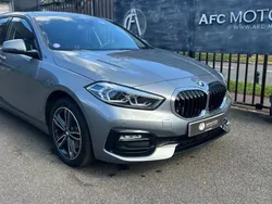 Gris Utilisé 2022 BMW 118 Sport Line Citadine | 24 990 € (Super prix)