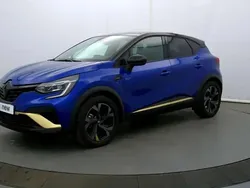 Bleu Utilisé 2023 Renault Captur Engineered SUV | 25 990 € (Prix assez cher)
