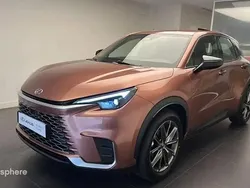 Gris Utilisé 2025 Lexus LBX SUV | 37 790 € (Prix assez cher)