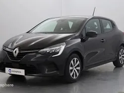 Noire Utilisé 2023 Renault Clio V Evolution Berline | 15 799 € (Prix juste)