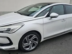 Blanc Utilisé 2015 Citroën DS5 So Chic Citadine | 10 490 € (Prix juste)