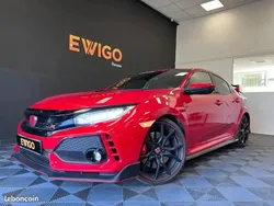 Rouge Utilisé 2018 Honda Civic Berline | 36 990 € (Prix juste)