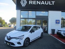 Utilisé 2023 Renault Clio V Techno Citadine | 19 580 € (Prix juste)