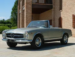 Gris Utilisé 1965 Mercedes 230 Cabriolet | 139 000 €