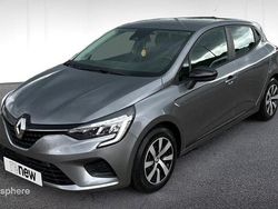 Blanc Utilisé 2023 Renault Clio V Equilibre Berline | 15 479 € (Prix juste)