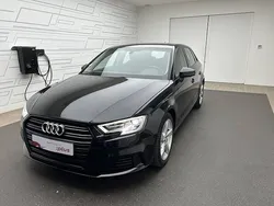 Noir mythic métallisé Utilisé 2019 Audi A3 Sport | 17 990 € (Prix juste)