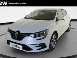 Blanc Utilisé 2022 Renault Mégane IV Techno Berline | 20 999 € (Prix assez cher)