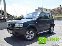 Noir Utilisé 2000 Nissan Terrano SUV | 6 500 €