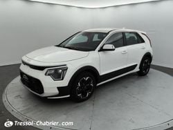 Utilisé 2023 Kia e-Niro Motion SUV | 27 199 € (Prix cher)