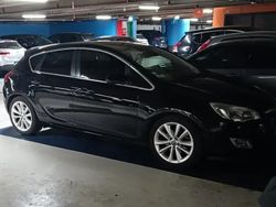 Noir Utilisé 2011 Opel Astra Sport Berline | 4 100 € (Prix juste)