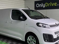 Blanc Utilisé 2022 Citroën e-Jumpy Monospace | 39 000 €