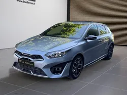 Gris Utilisé 2024 Kia Ceed GT-Line Berline | 28 900 € (Prix assez cher)