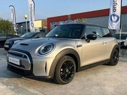 Gris Utilisé 2023 Mini Cooper SE Essential Citadine | 22 900 € (Prix juste)