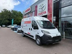 Nouvelle 2025 Toyota Proace Van | 33 490 € (Bon prix)