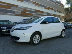 Blanc Utilisé 2016 Renault Zoe Zen Citadine | 5 990 € (Bon prix)