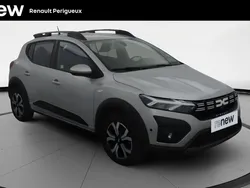 Gris Utilisé 2024 Dacia Sandero Expression Citadine | 17 490 € (Prix juste)