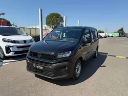 Noir Nouvelle 2025 Peugeot Partner S Monospace | 29 990 € (Prix cher)