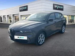 Gris Utilisé 2023 Alfa Romeo Tonale Sprint SUV | 29 990 € (Prix juste)