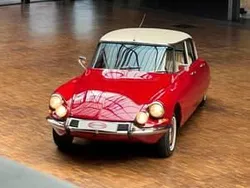 Rouge Utilisé 1967 Citroën DS Berline | 27 900 €