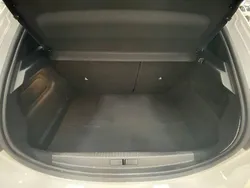 Blanc Utilisé 2023 Peugeot 208 Active Citadine | 13 500 € (Prix juste)